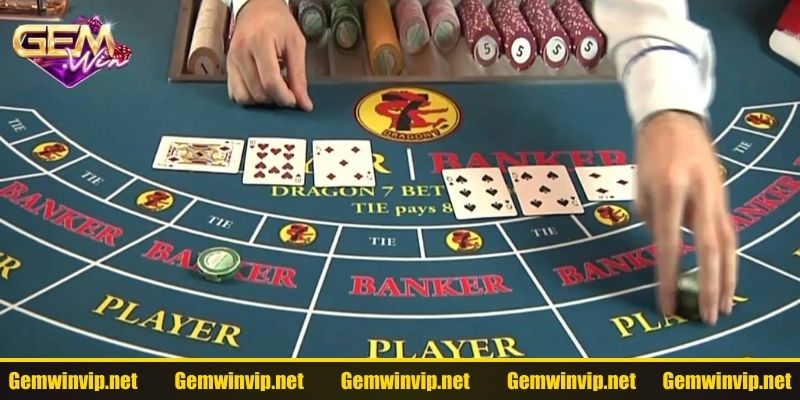 Chi tiết về quy tắc chia bài của baccarat